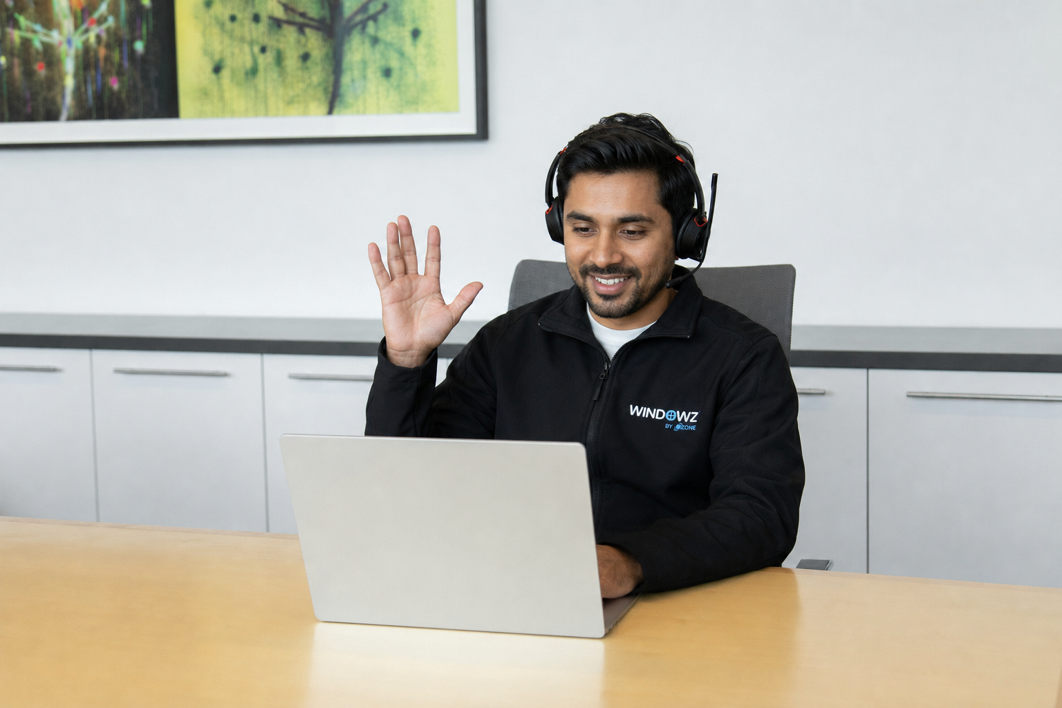Windowz by Ozone support executive on a customer call